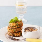 Гречневые котлеты с грибным соусом